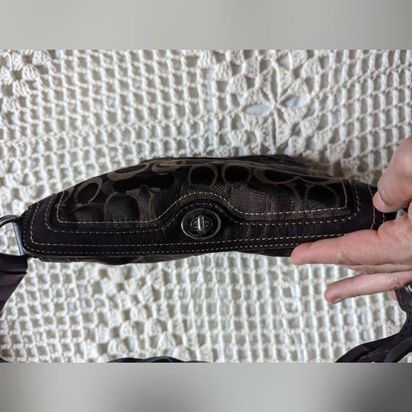 Vintage Coach shoulder bag - Picture 9 of 12